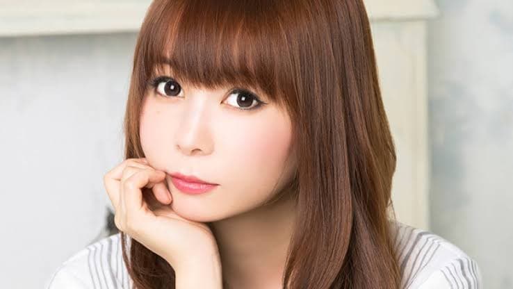Shoko Nakagawa Meninggalkan Rumah Sakit Setelah Perawatan Anaphylaxis