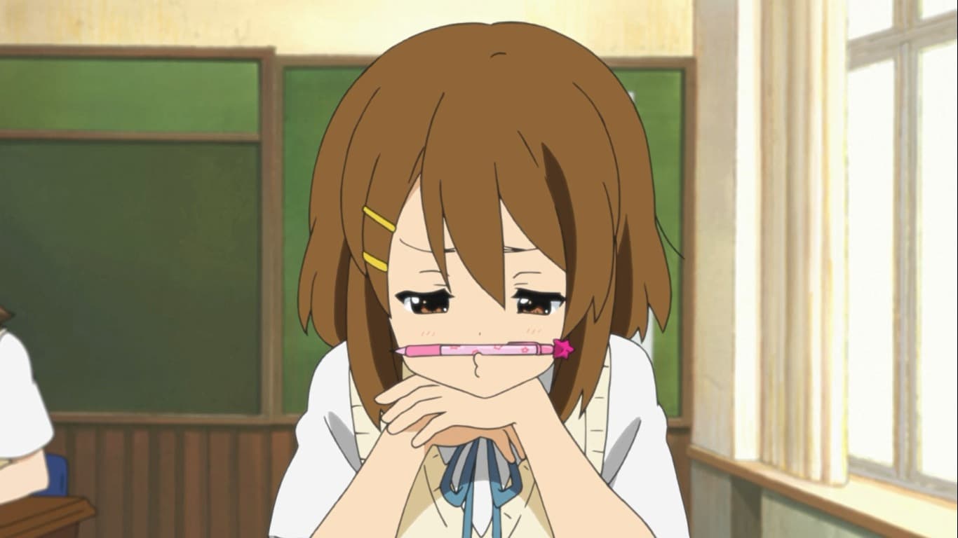 Wibu Stress di China Pamer Waifu-nya Yang Terbuat Dari Kardus