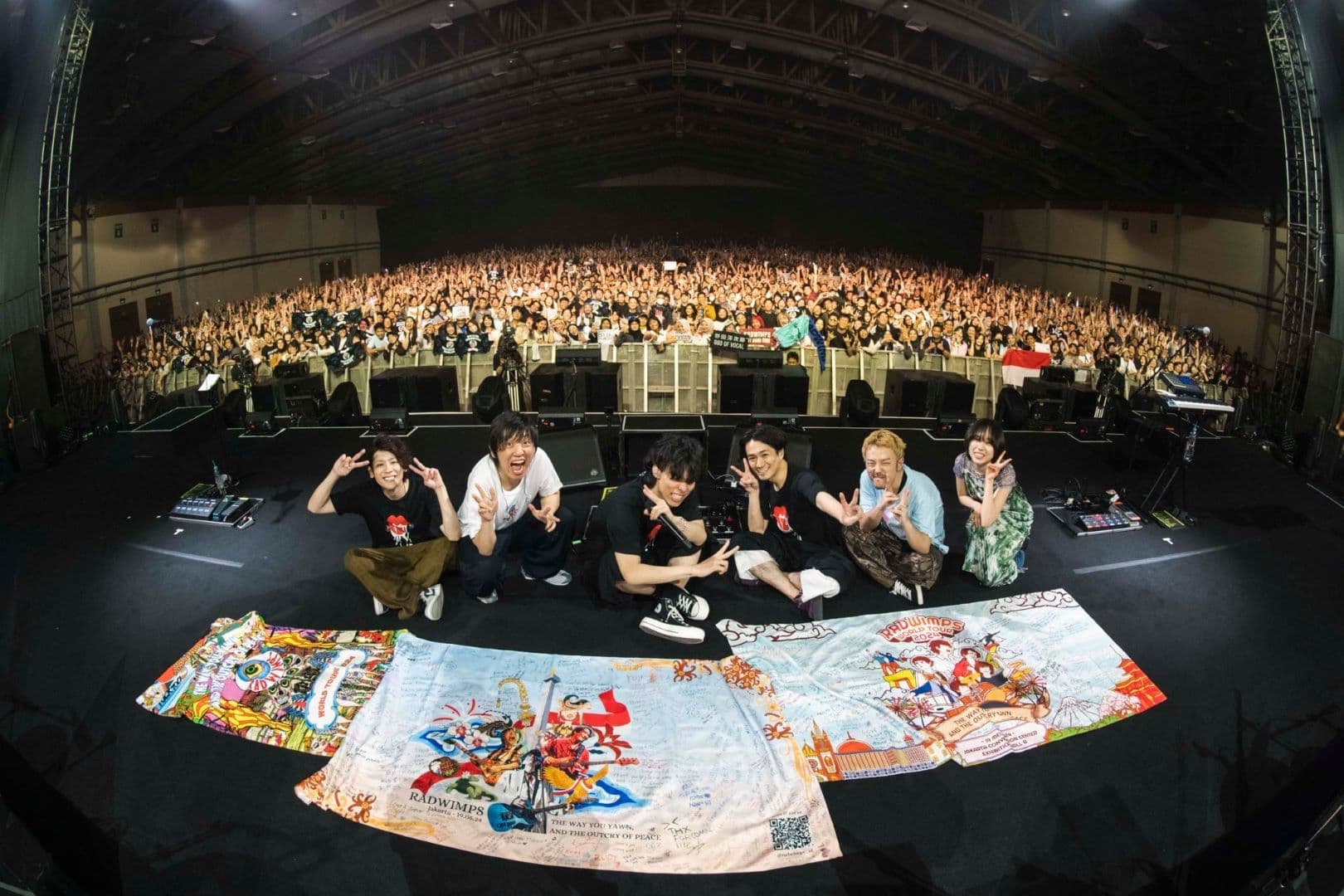 Epic Comeback! RADWIMPS dan Toaka Sukses Bikin Konser Pecah Pada RADWIMPS Tour 2024