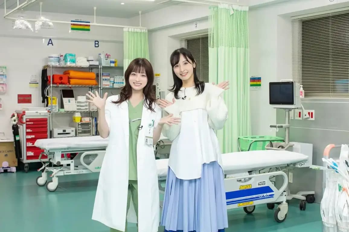 Moment Ketika Seiyu (Ayane Sakura) dan Pemeran Live Action (Kanna Hashimoto) Anime Ameku Takao no Suiri Karte Bertemu