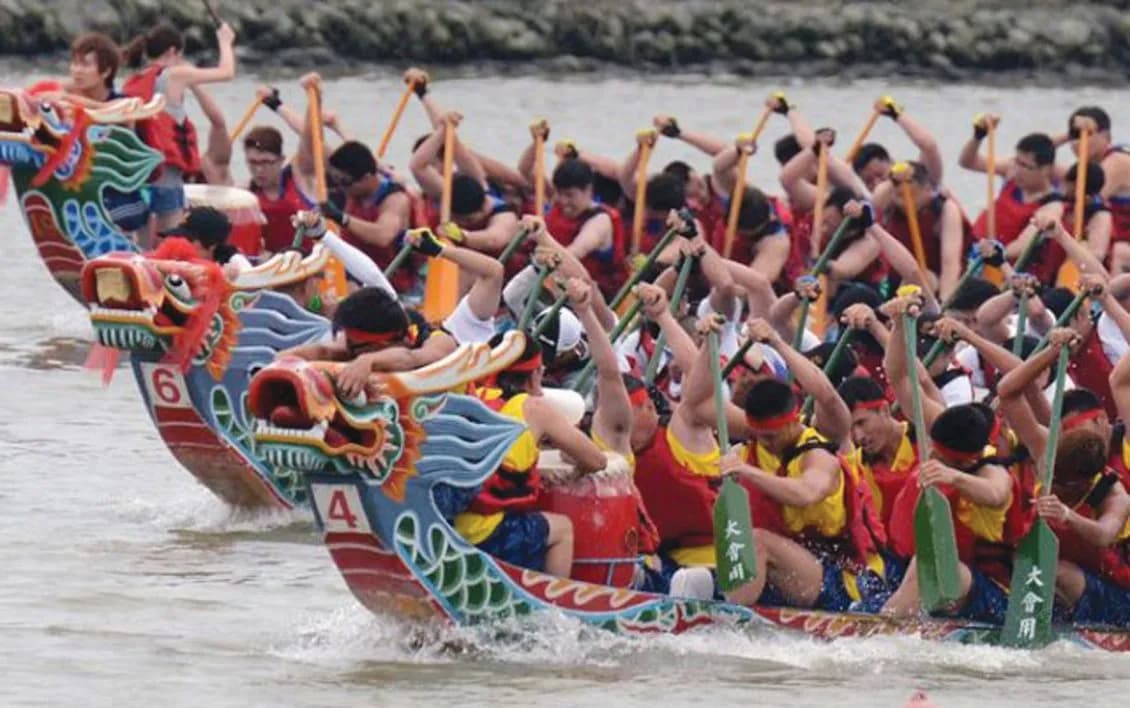 Tradisi 600 Tahunan di Okinawa: Balapan Perahu Naga yang Nggak Bisa Dibilang Biasa!