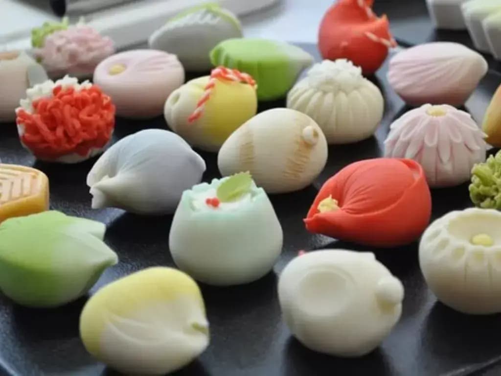 Apa Itu Wagashi? Cemilan Manis Tradisional Jepang!